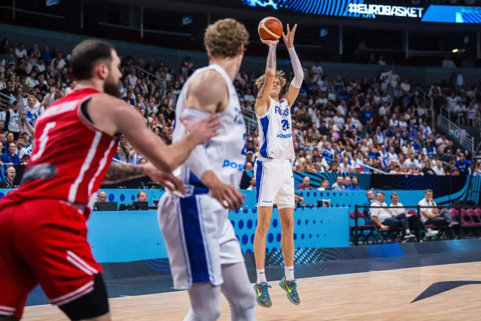 届排名全美 届排名全美